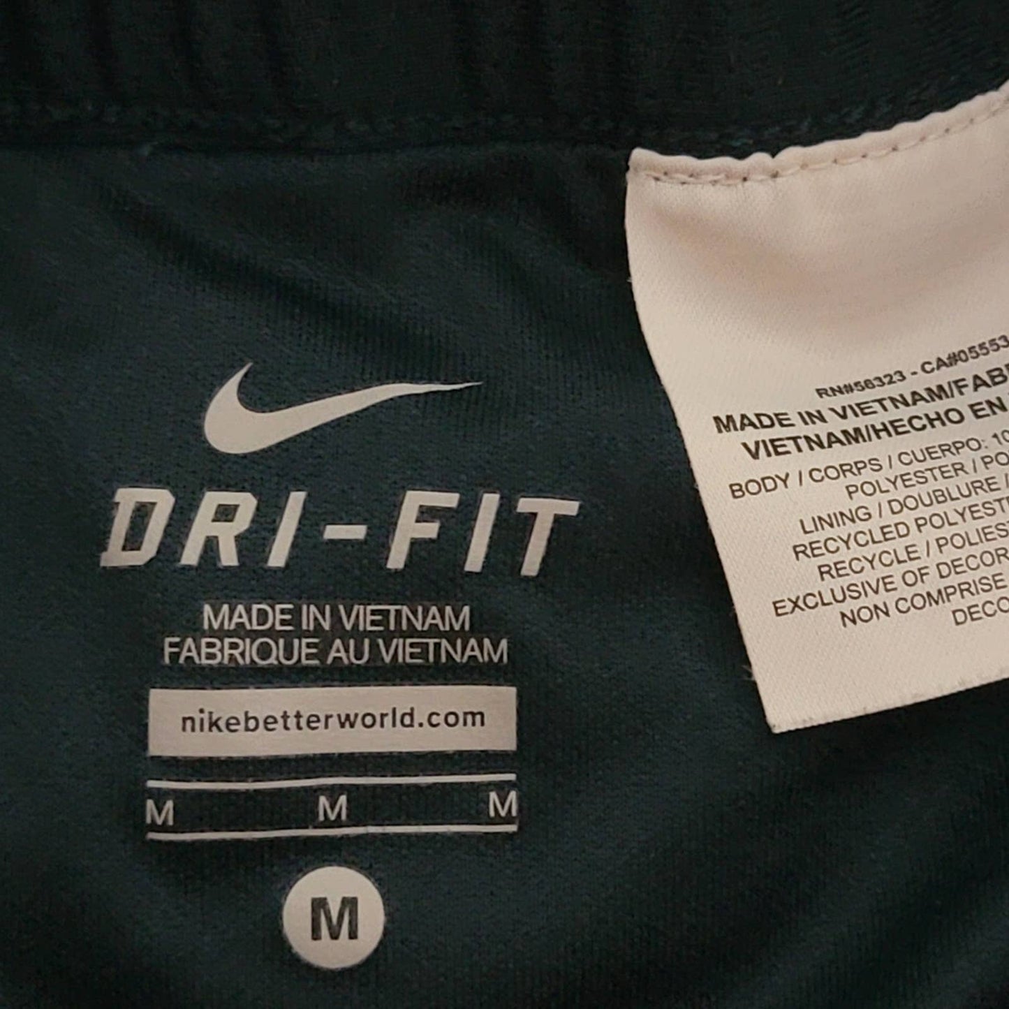 NIKE Tempo Dri-Fit Running Shorts - M