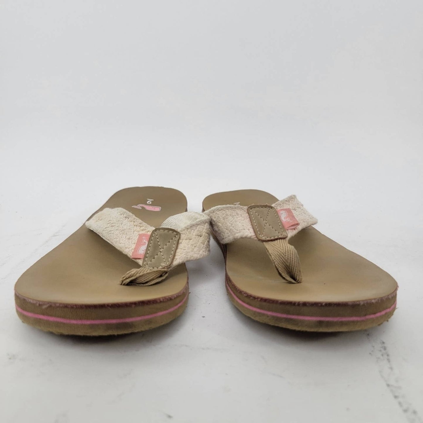 Vineyard Vines Leather Flip Flops - 9