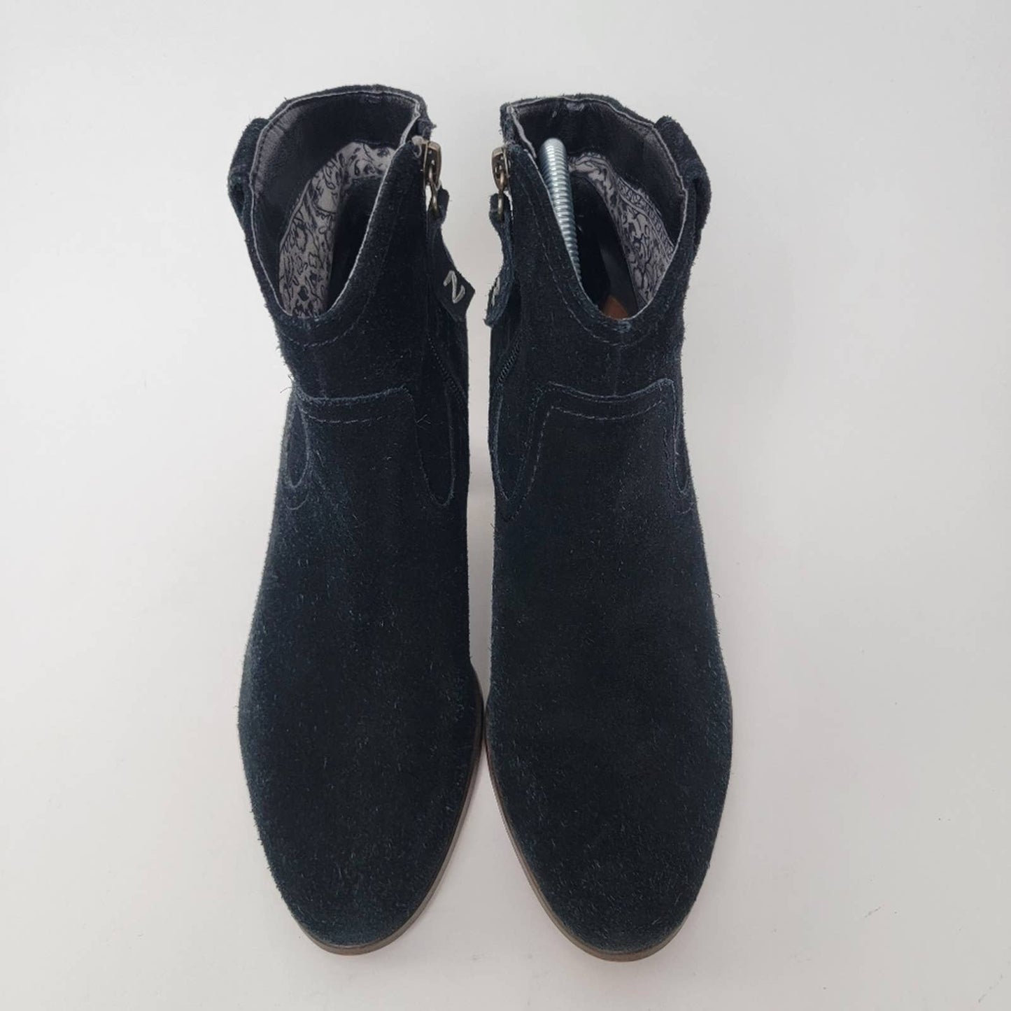 Zodiac Kela Black Western Ankle Boots Booties Suede Leather Stacked Heel - 9