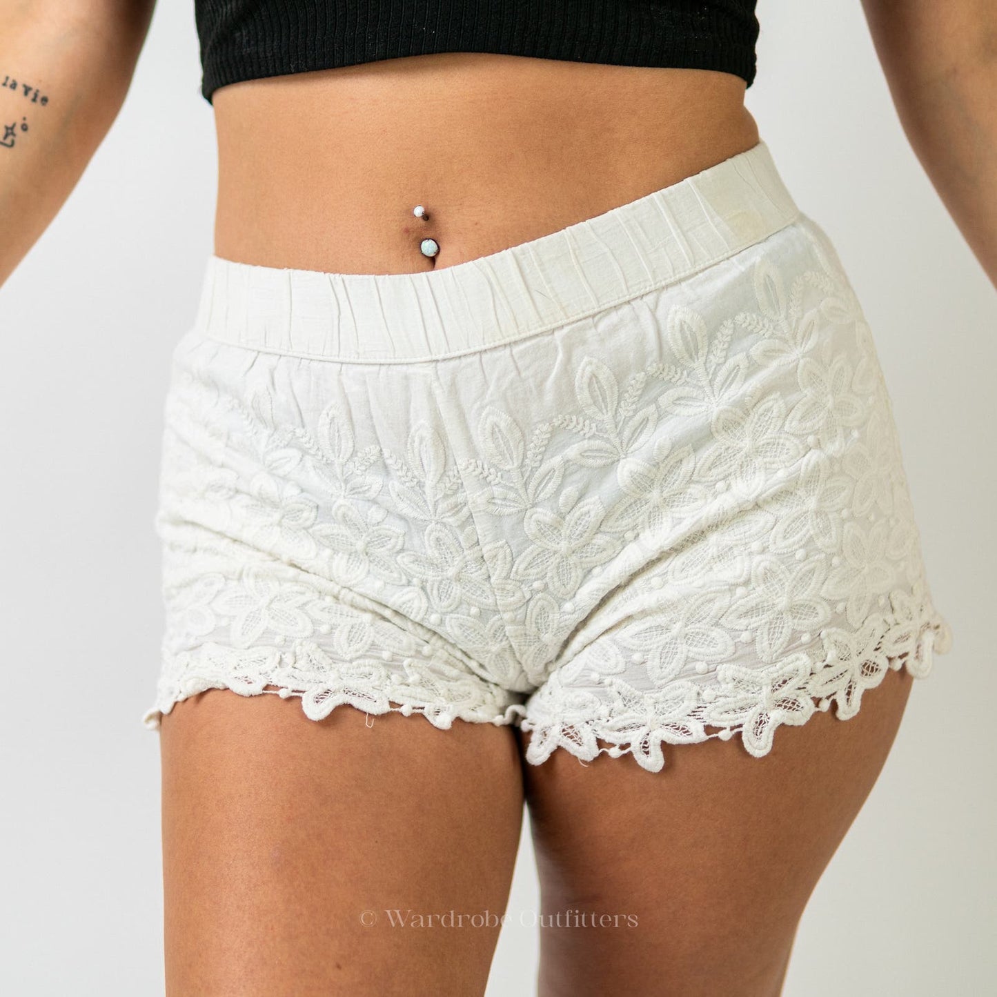 Zara Trafaluc Crochet Lace Pull On Cream White Cheeky Shorts