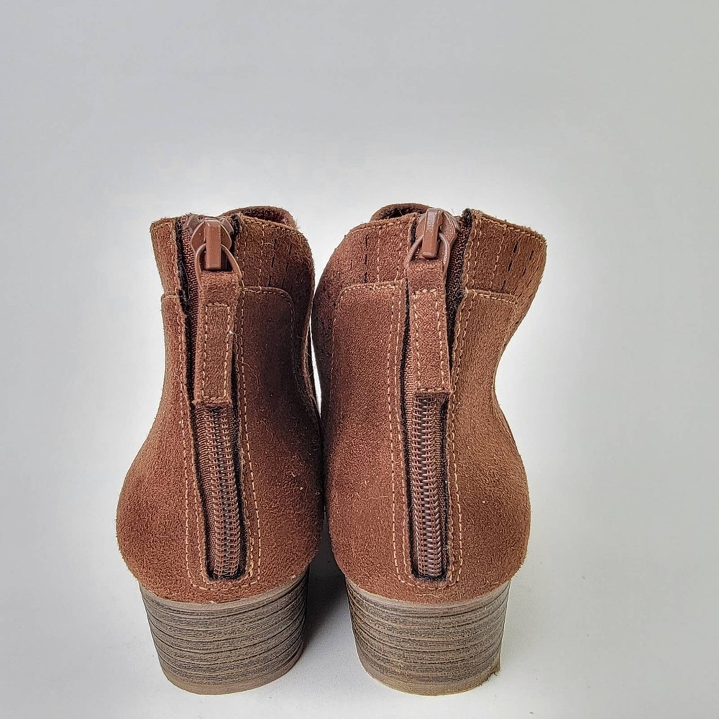 Arizona Julian Block Heel Booties - 9