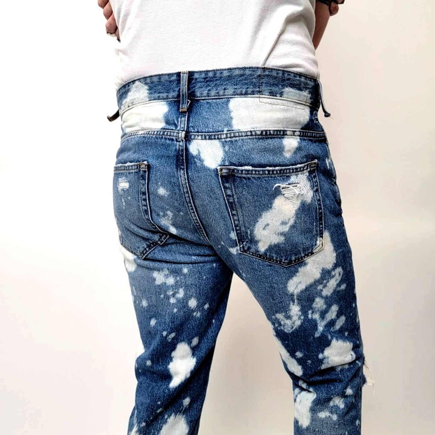 ZARA Paint Splashed Thrashed Distressed Jeans - 32x32