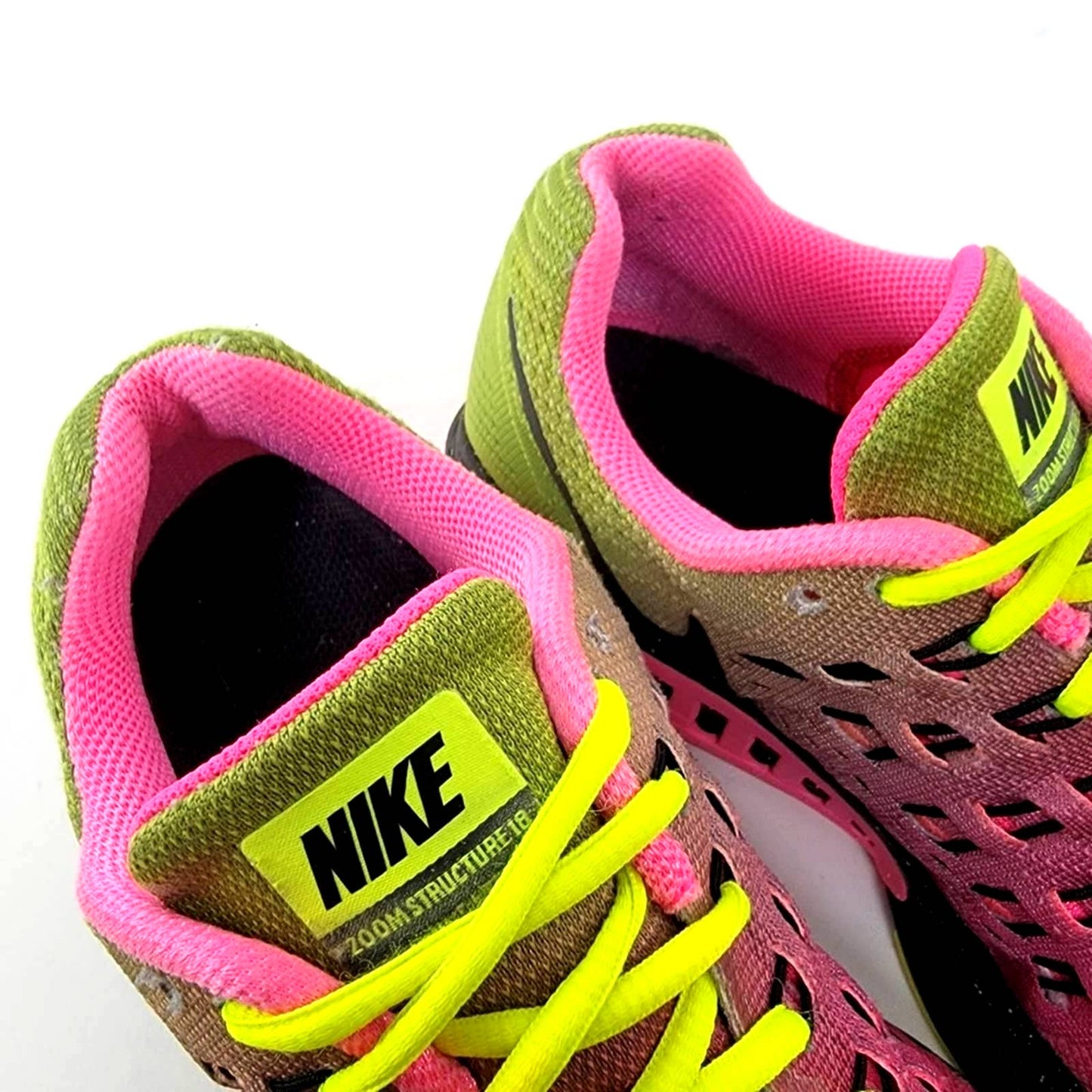 Neon Nike Zoom Structure 18 - 9