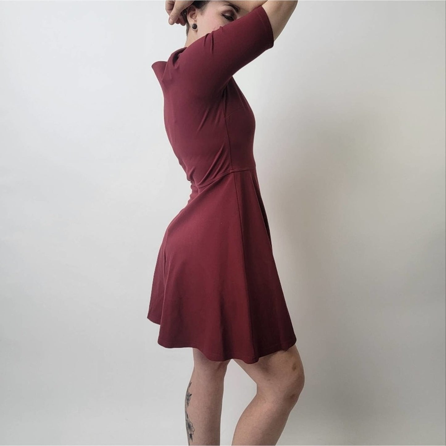 Black Swan Ocean Burgundy Sleeved Skater Dress - S