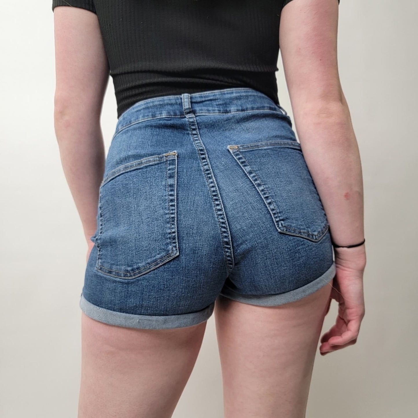H&M Divided High Rise Denim Mom Shorts - 10