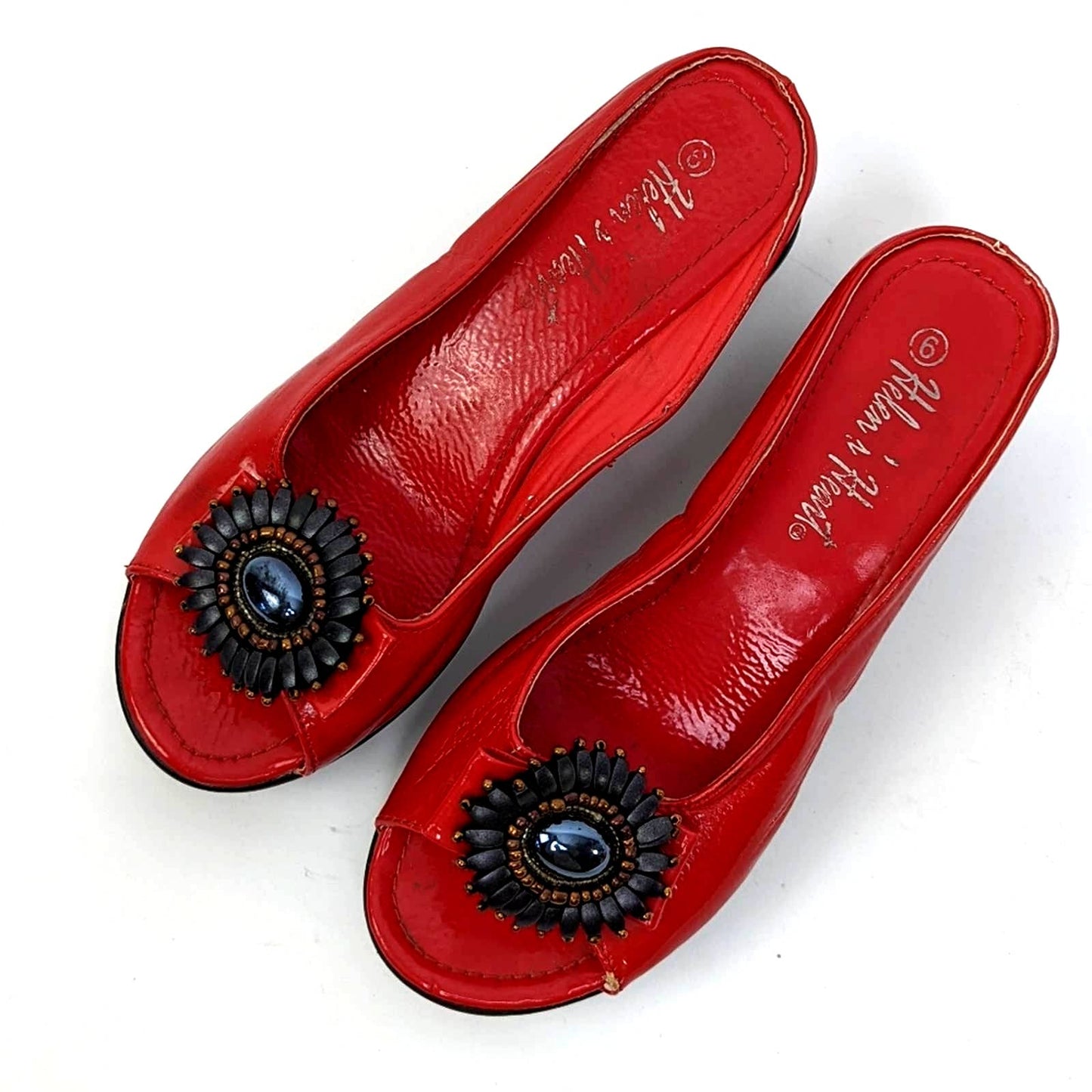 Helen's Heart Red Medallion Hidden Platform Wedge Slides - 9