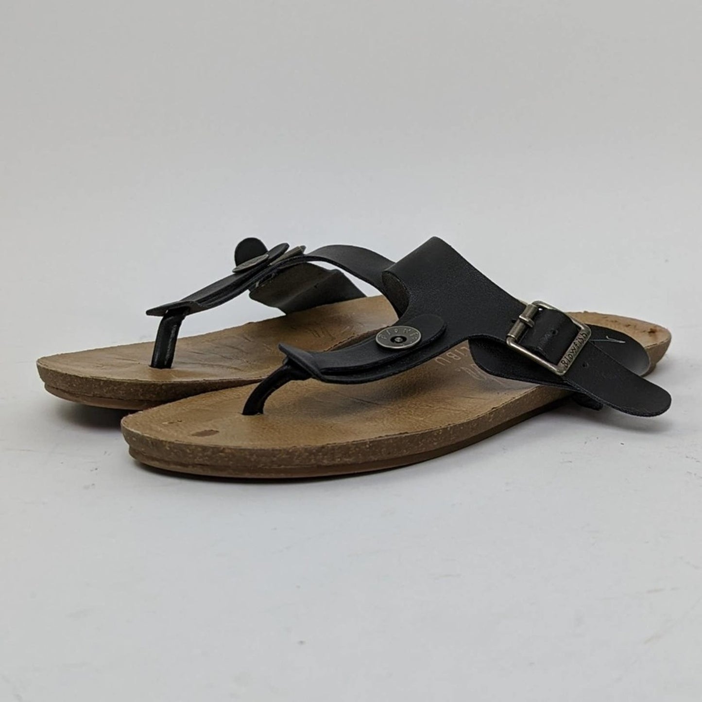 Blowfish Black Wide T-Strap Thong Sandals - 8