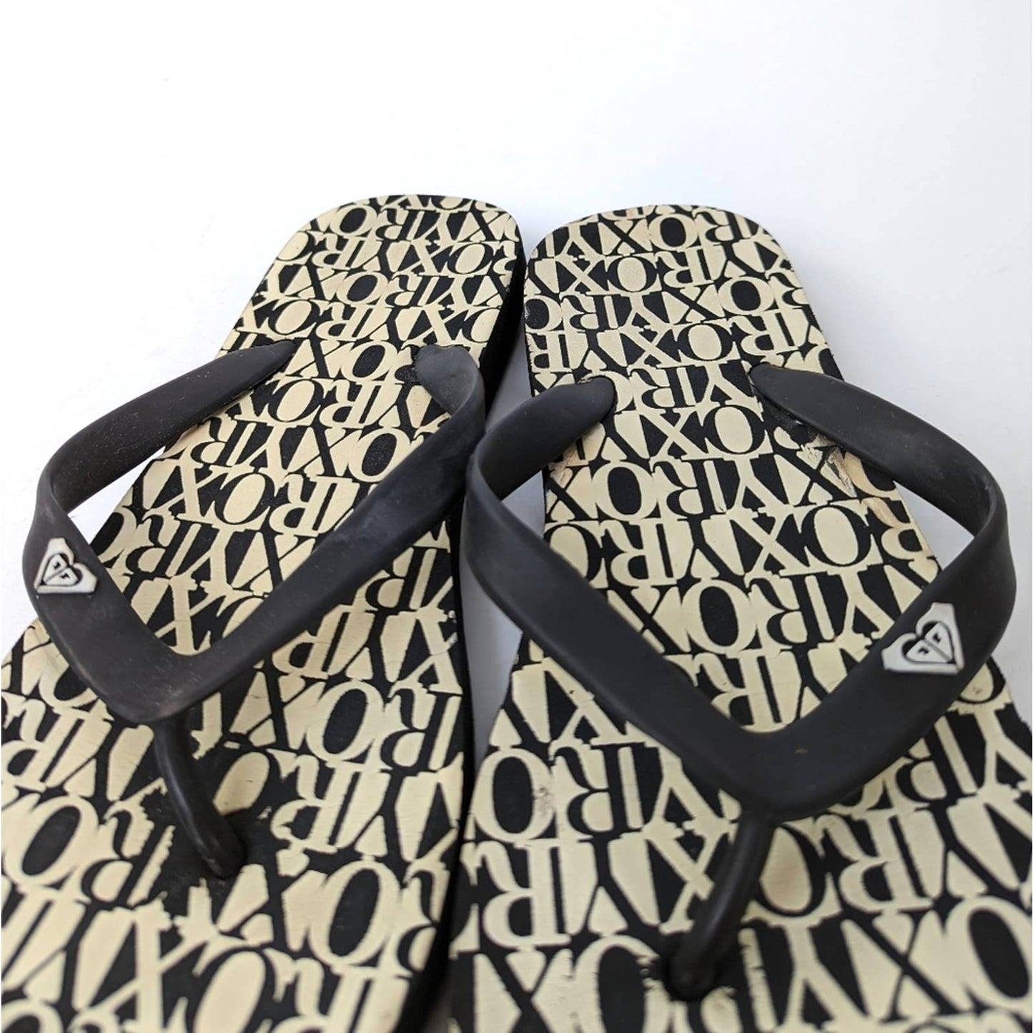 Roxy All Over Logo Flip Flip Sandals - 8