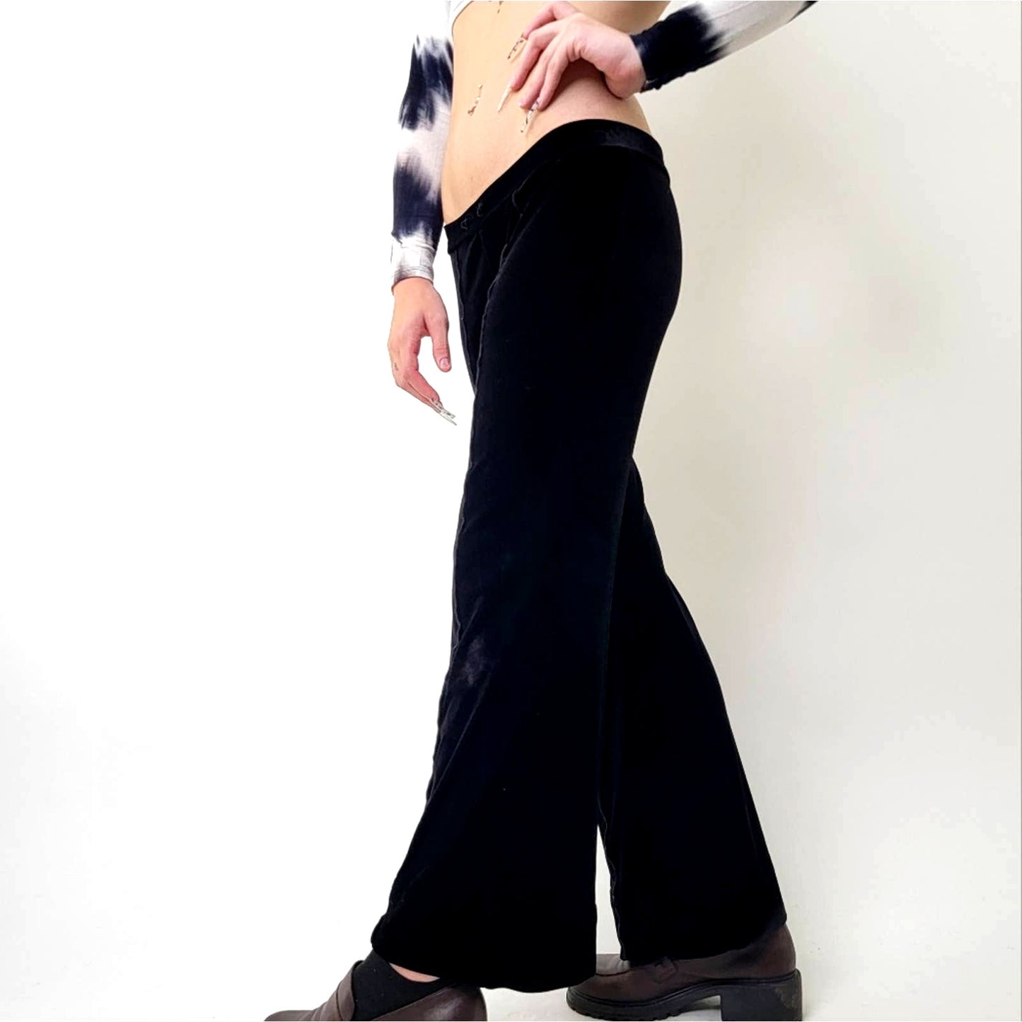 Vintage Y2k Low Rise Wide Leg Velour Pants by WildCat - M