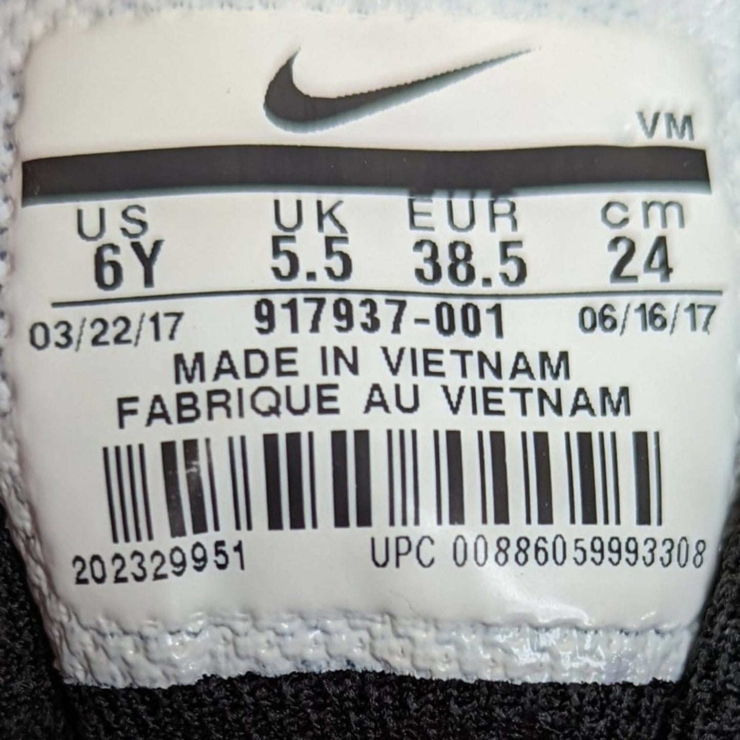 Nike Flex Contact GS - Pink Oreo Running Shoes - 7.5