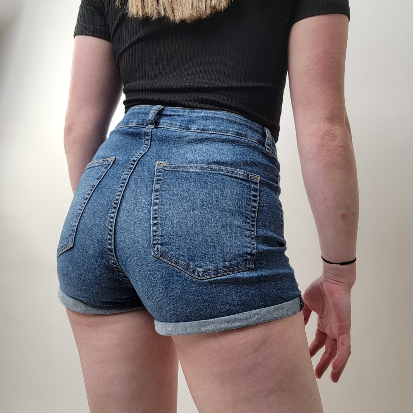 H&M Divided High Rise Denim Mom Shorts - 10