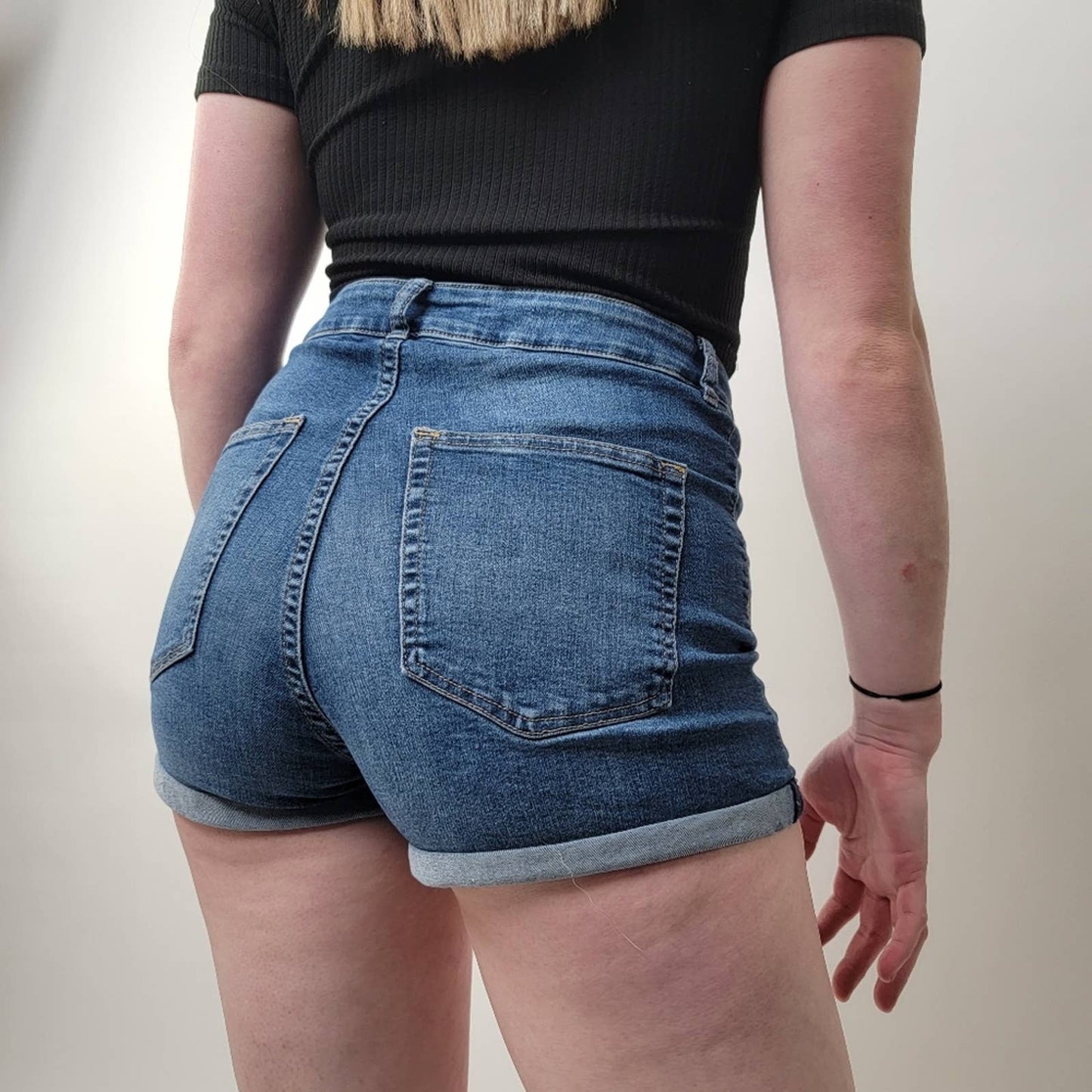 H&M Divided High Rise Denim Mom Shorts - 10