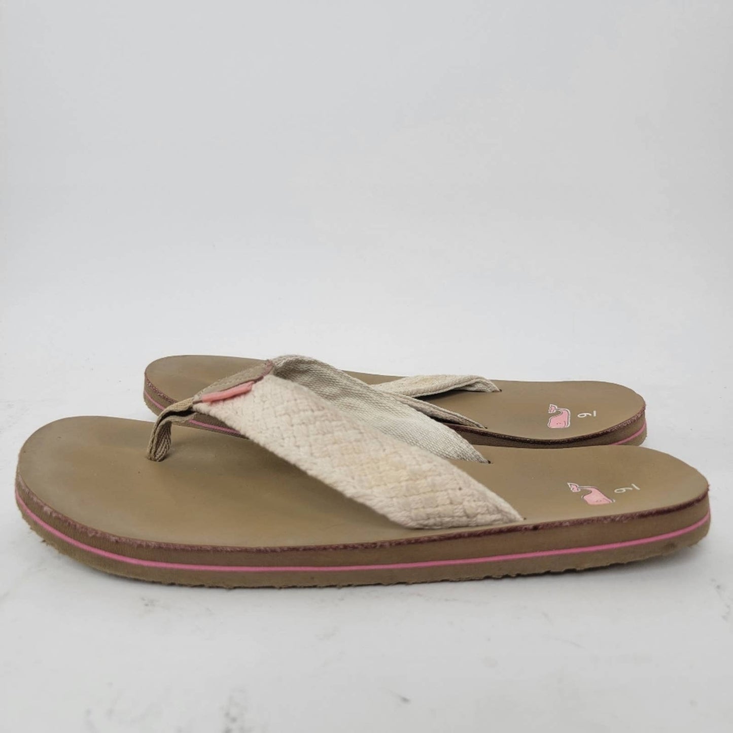 Vineyard Vines Leather Flip Flops - 9
