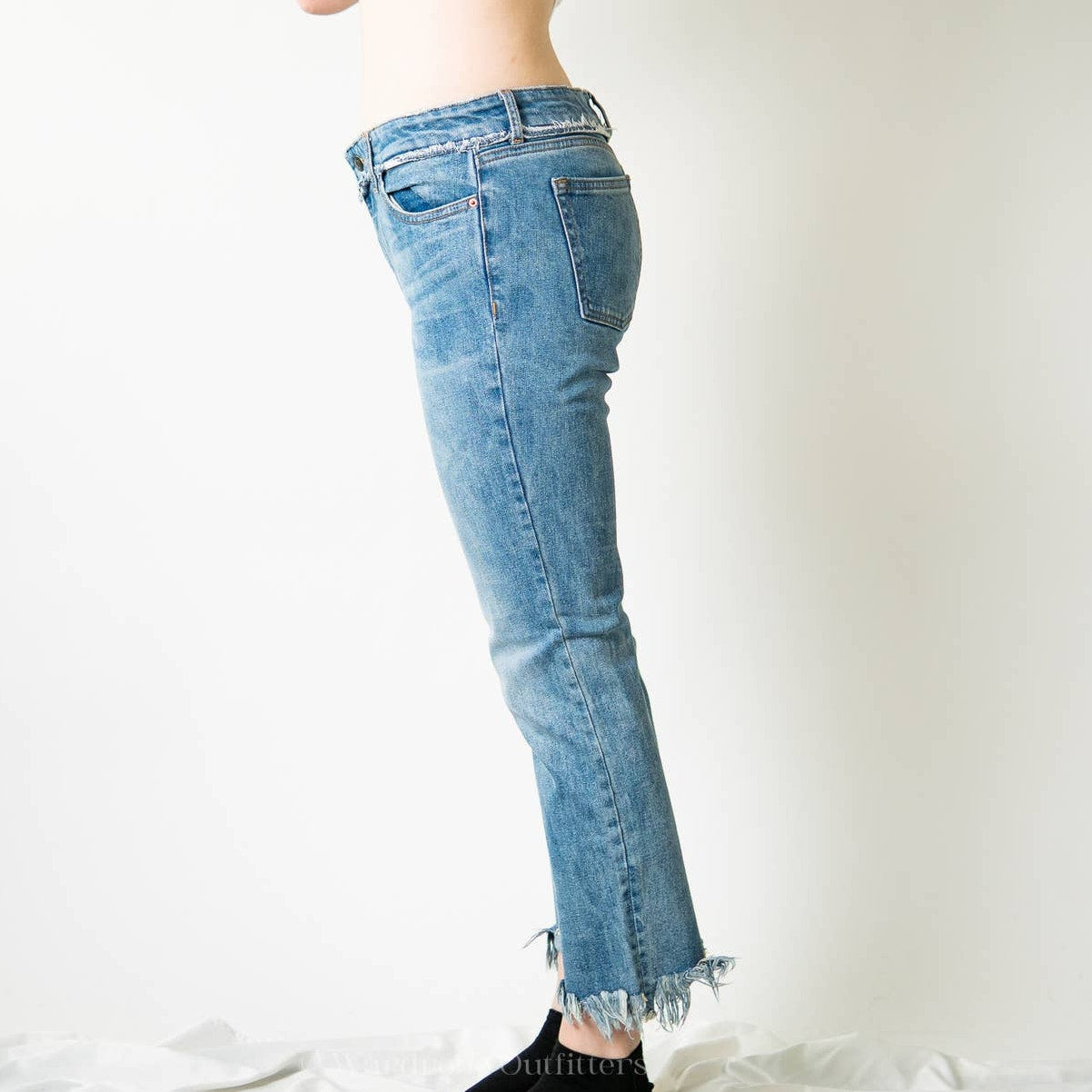 DL1961 Mara Frayed Hem Straight Ankle Crop Jeans