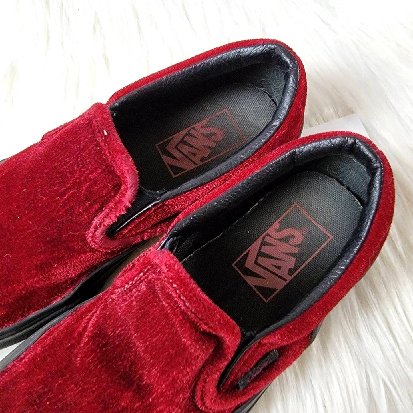 Vans Classic Slip-on Velvet Oxblood/Black Gum - 5