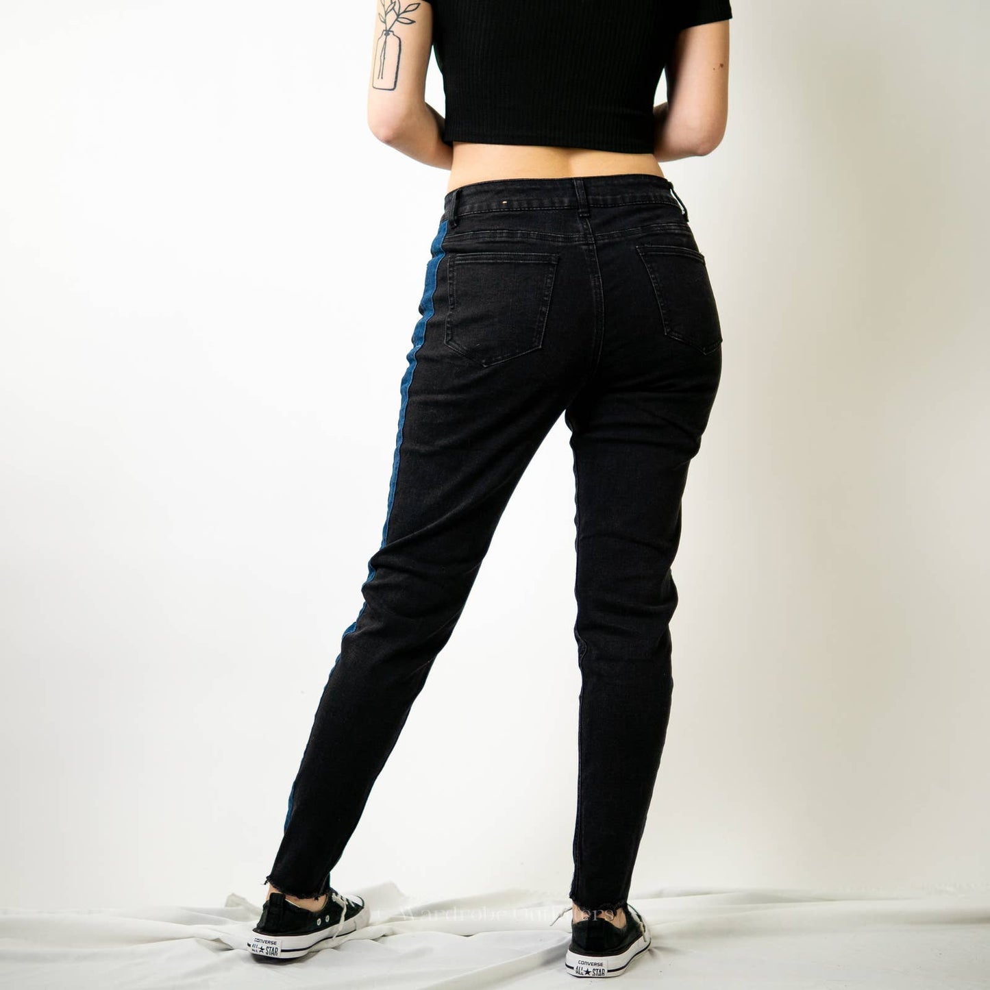 Roebuck & Co. R1893 Black Tapered Leg Stripe Skinny Jeans - 8