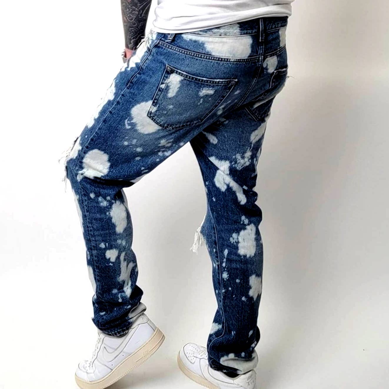 ZARA Paint Splashed Thrashed Distressed Jeans - 32x32
