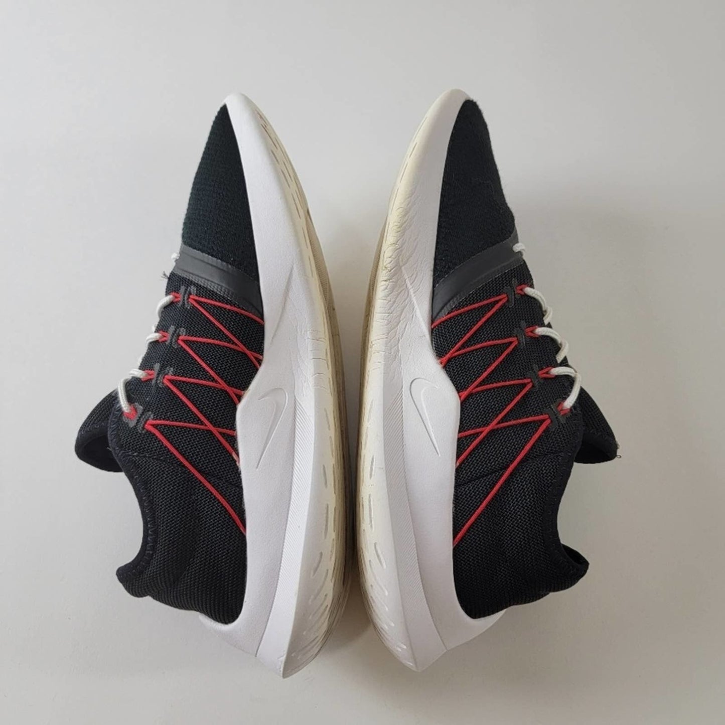 Nike Viale Tech Racer 'Black University Red' - 9.5/11