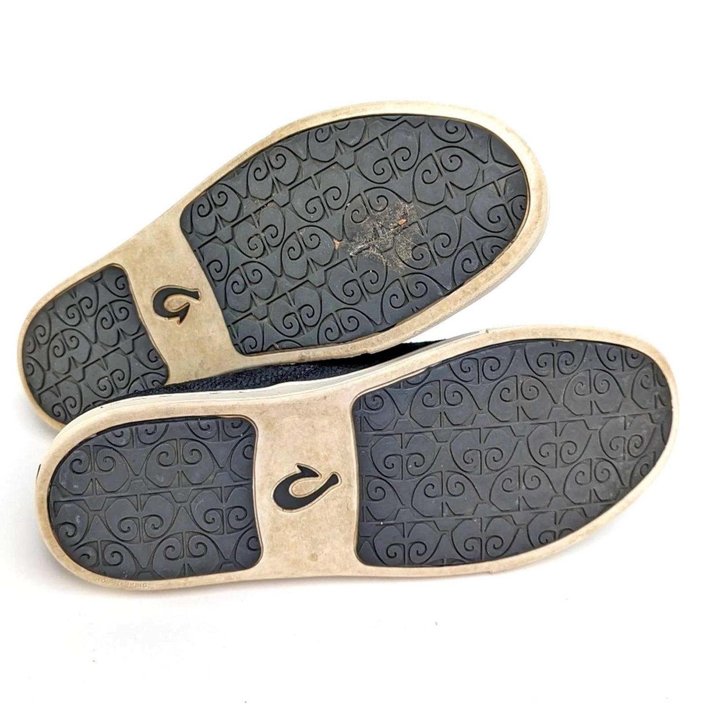 OluKai Pehuea Leather Slip On Loafer Flats - 7.5