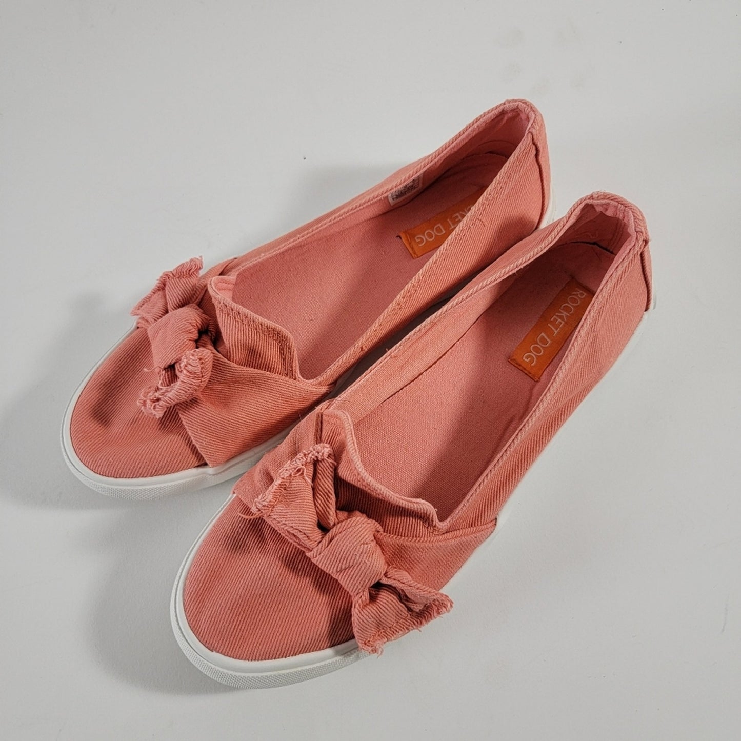 Coral Salmon Blush Rocket Dog Bow Flats Sneakers - 9.5