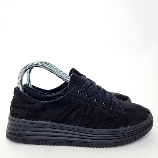 Rocket Dog Black Platform Velour Velvet Ruffle Sneakers - 7