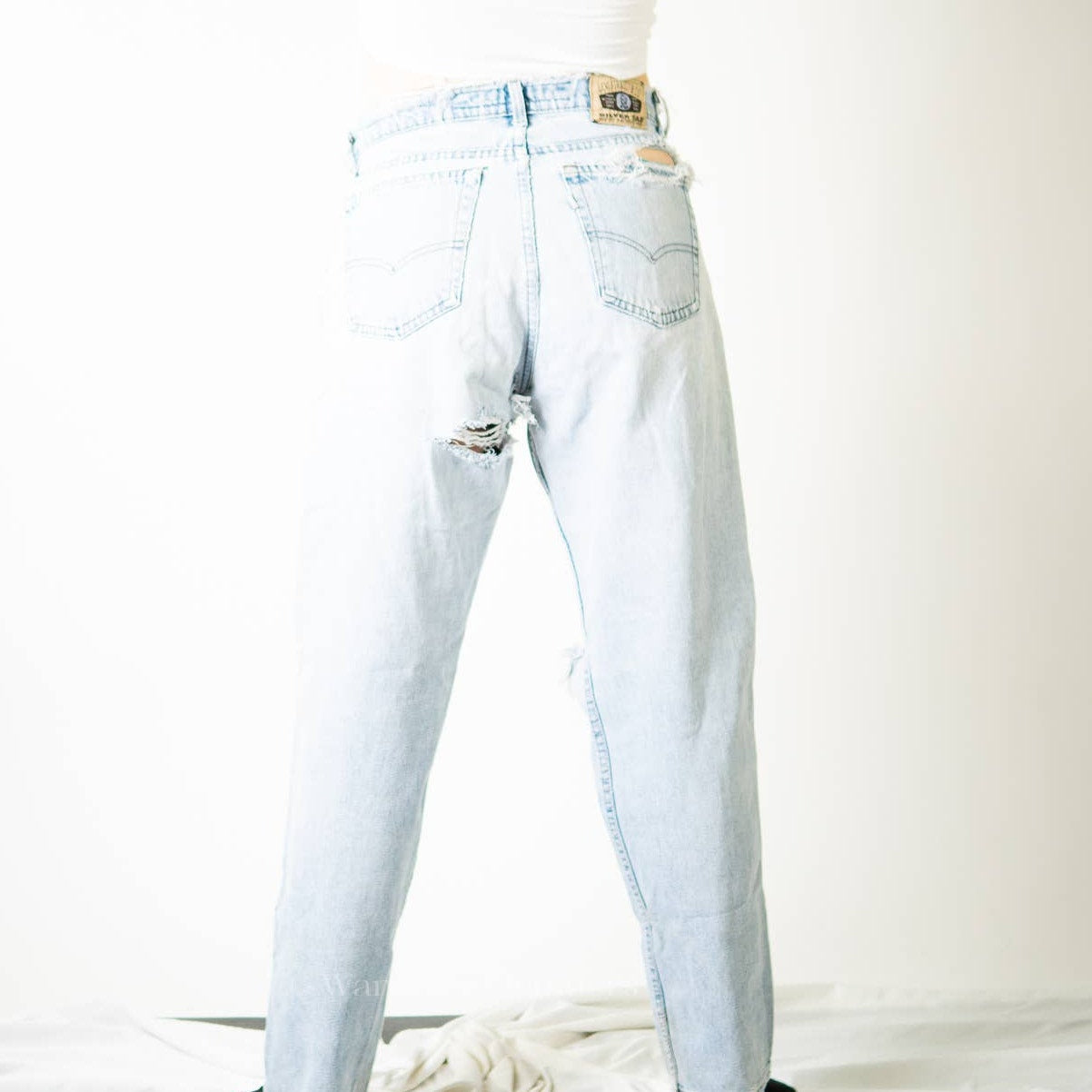 Vintage 90s THRASHED Ripped Distressed Levi Silvertab Baggy Jeans