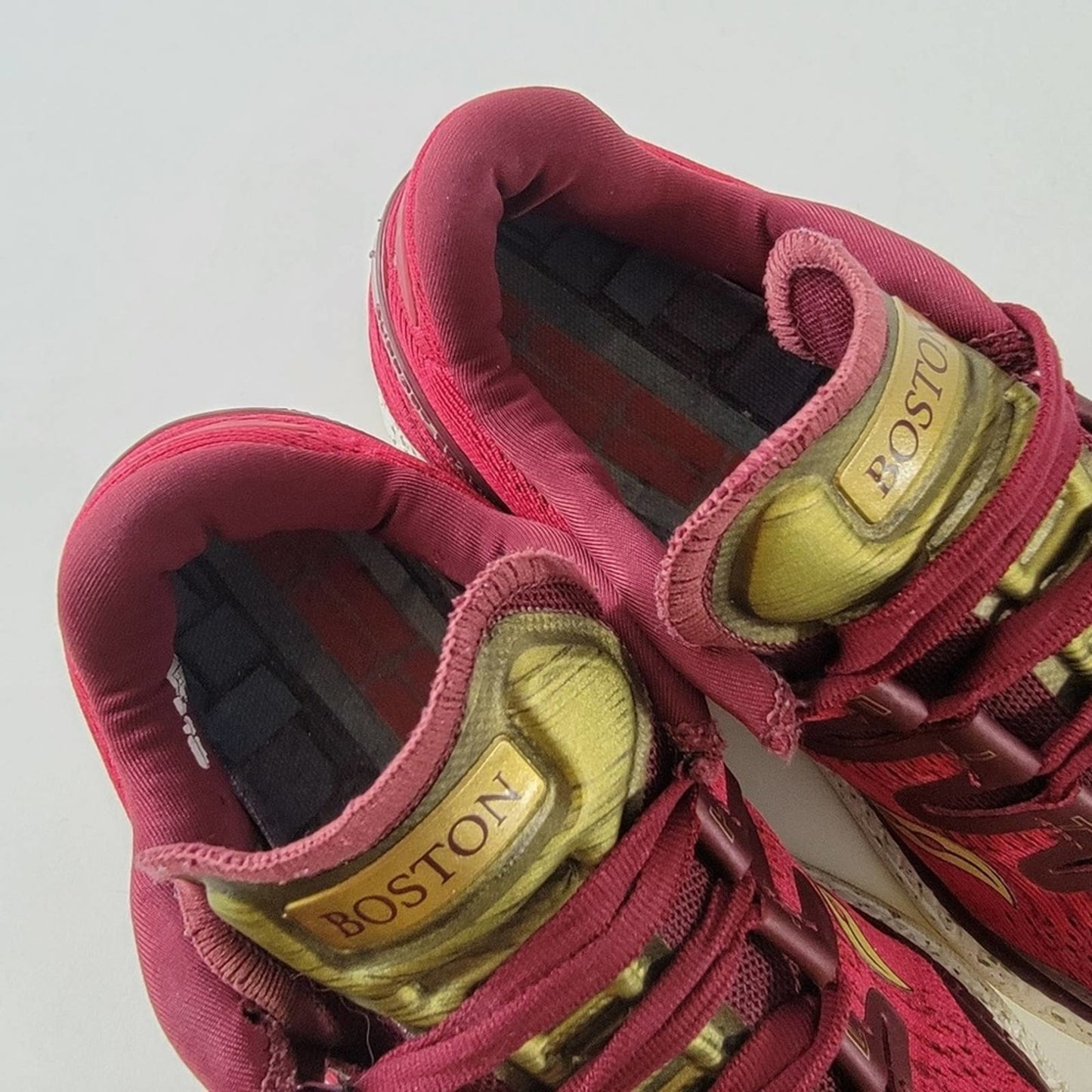 Rare Saucony Limited Edition Boston Freedom ISO - 9.5