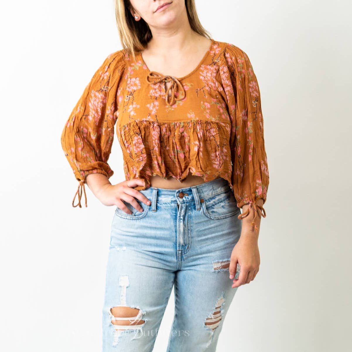 Like New Urban Outfitters Floral Crop Top - M