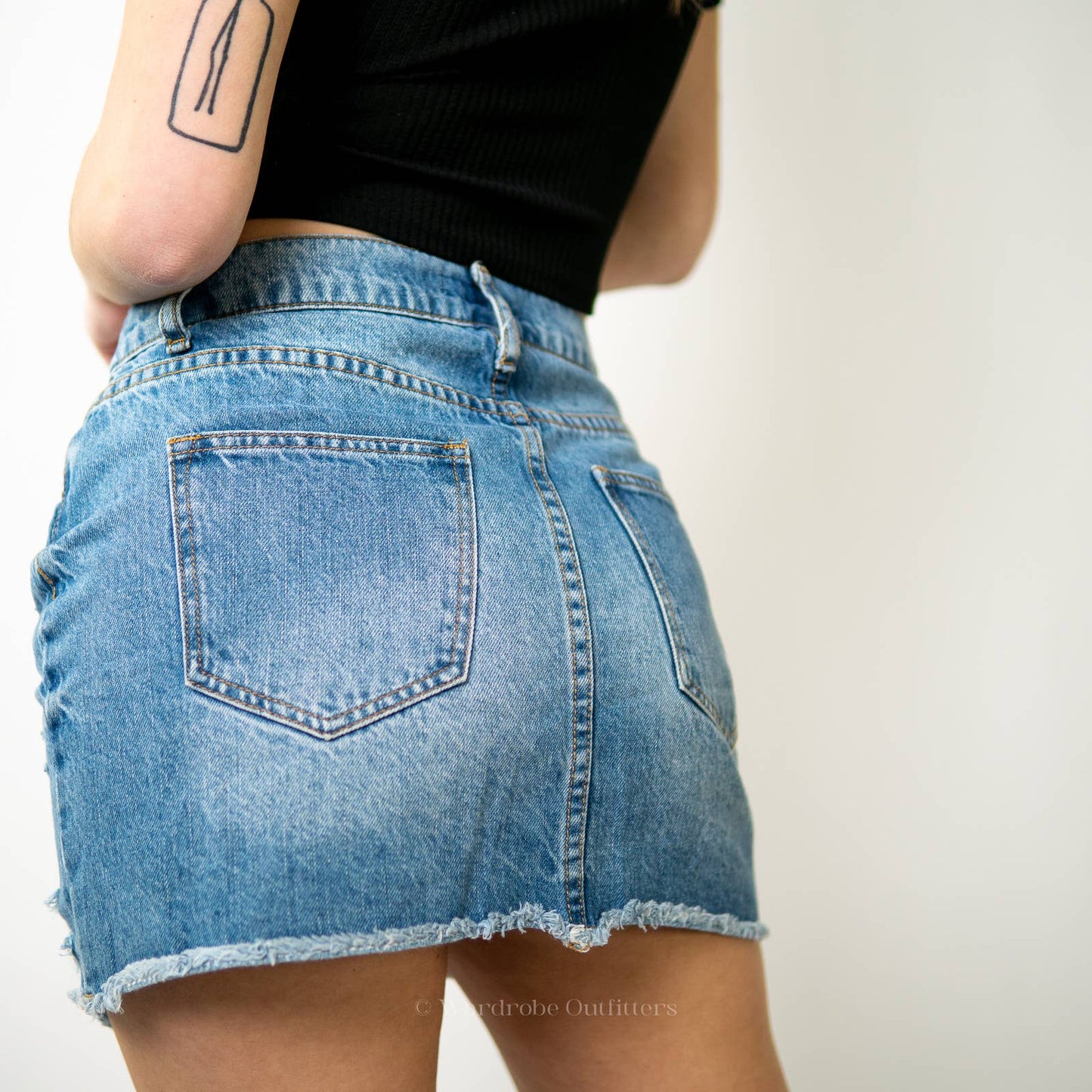 F21 Distressed Raw Hem Denim A-Line Mini Skirt
