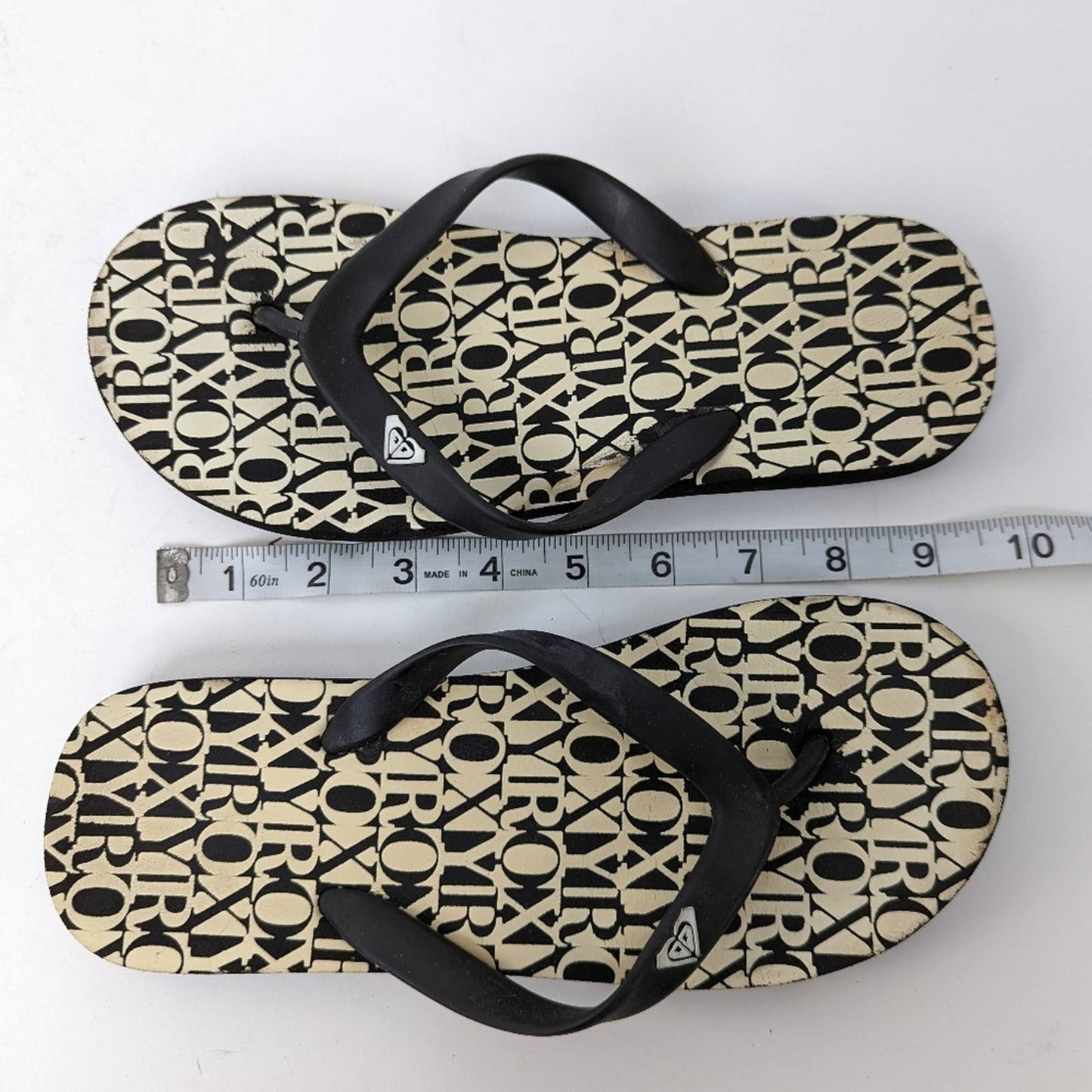 Roxy All Over Logo Flip Flip Sandals - 8