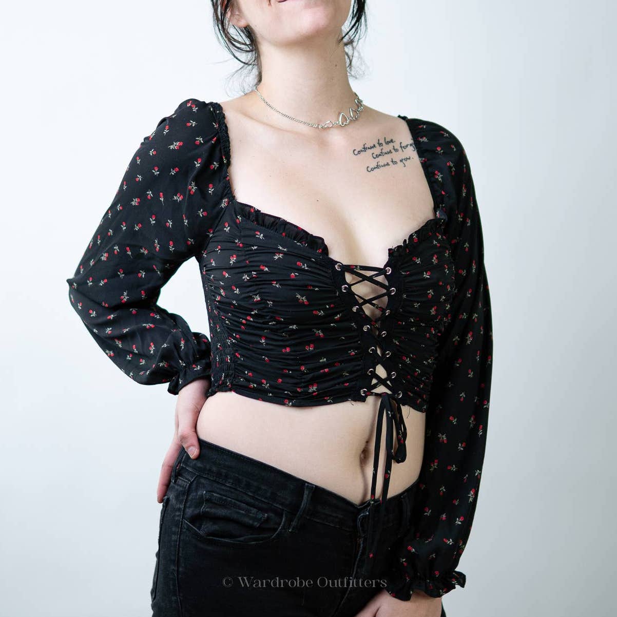 F21 Lace-Up Peasant Long Sleeve Crop Top