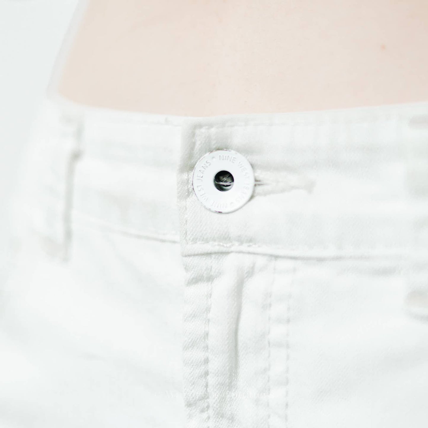 Nine West Bleecker White Capri Cargo Denim Short Pants