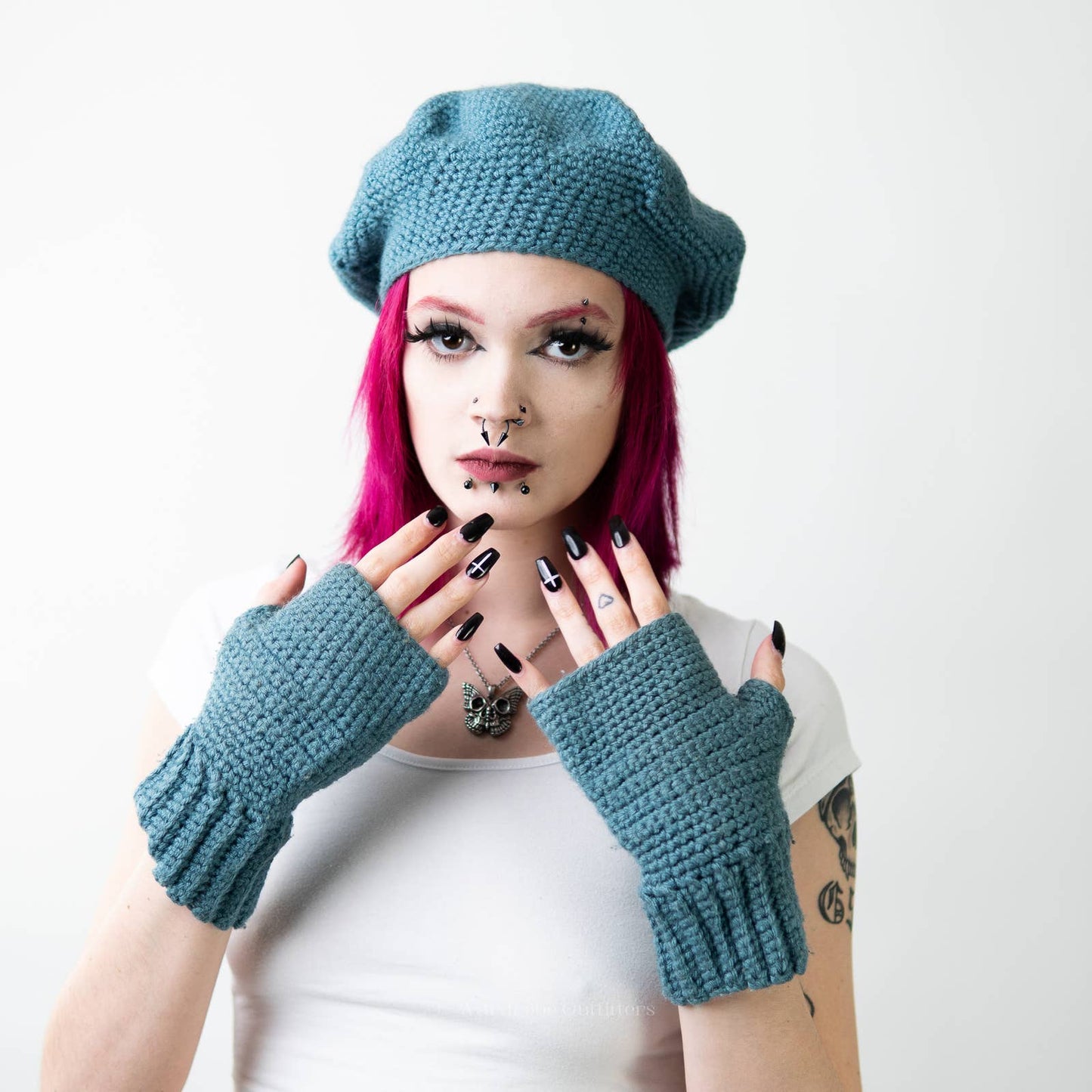 Handmade Crochet Knit Sky Blue Beanie Newsboy Cap & Fingerless Glove Set