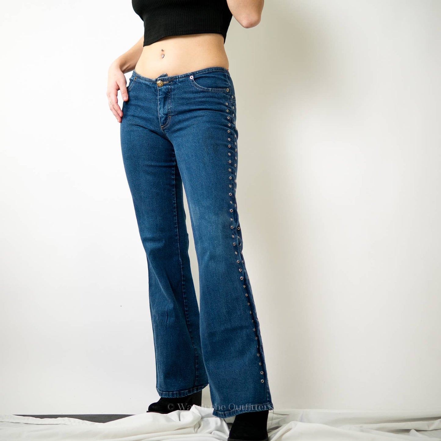 Vintage Y2K Flare Seamless Low Rise Studded Jeans - 4