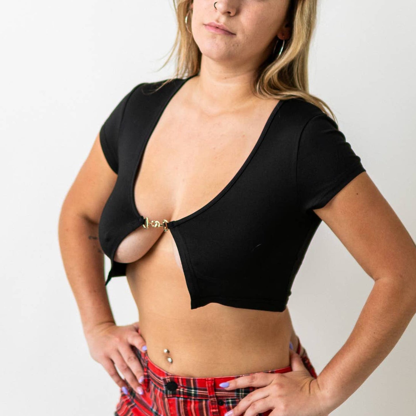 Black Open Front Low Cut Metal Clasp Crop Top