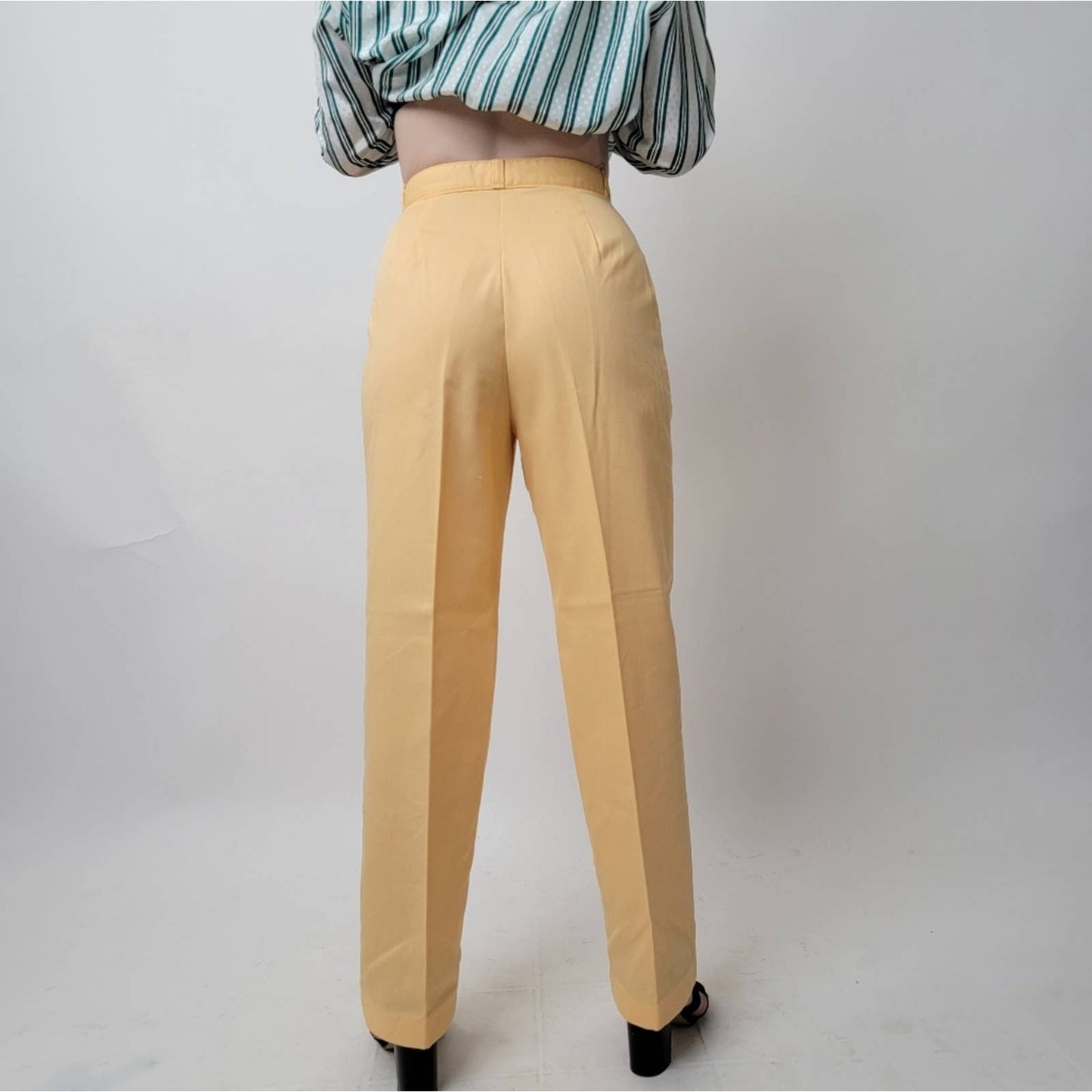 Vintage 70's Cheryl Tiegs canary yellow pastel straight pleated dress pants