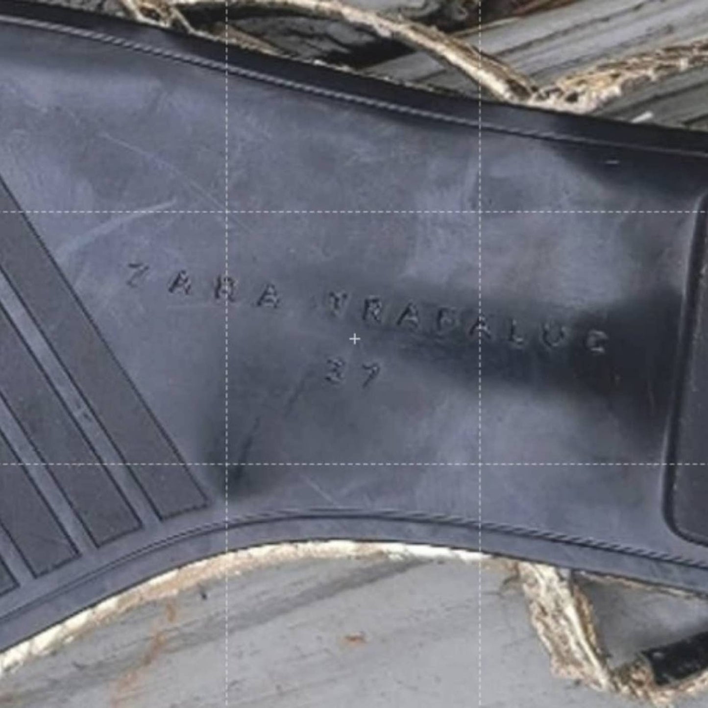 Zara Shimmery Gold Flip Flop Sandals - 6.5