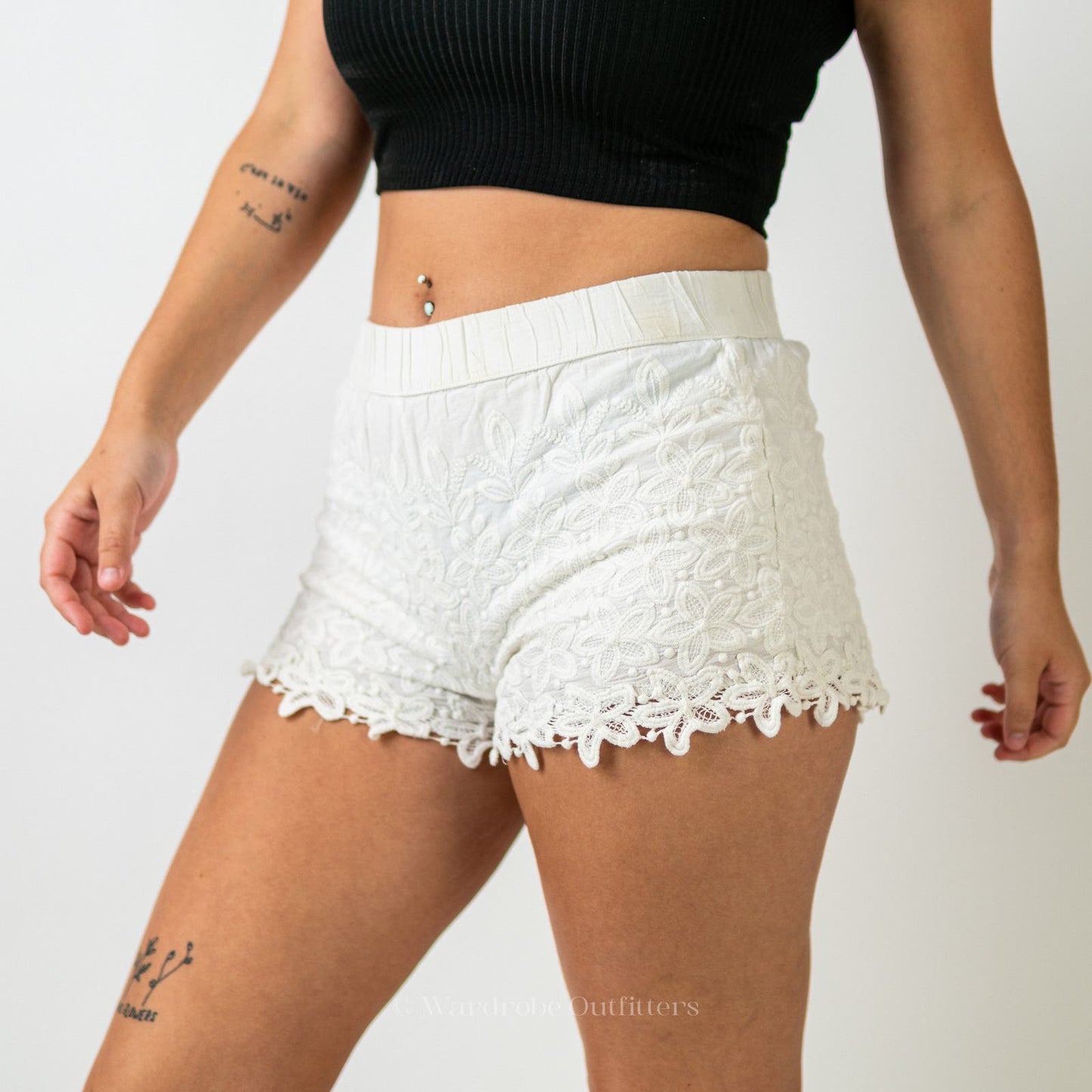 Zara Trafaluc Crochet Lace Pull On Cream White Cheeky Shorts