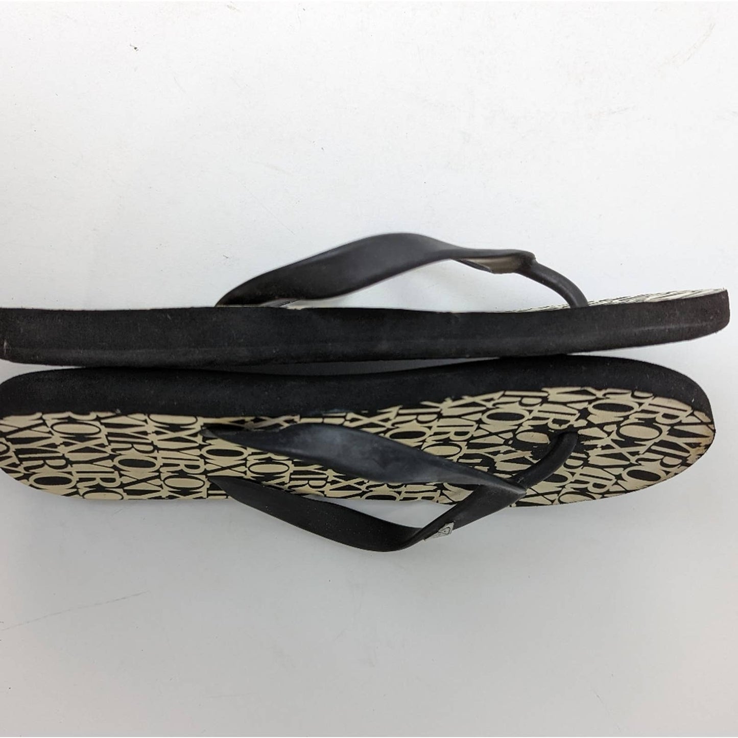 Roxy All Over Logo Flip Flip Sandals - 8