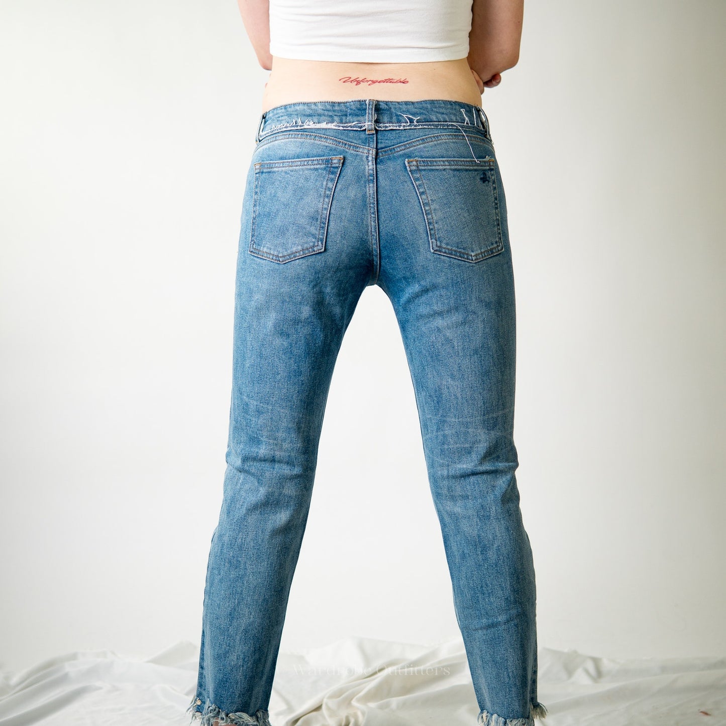 DL1961 Mara Frayed Hem Straight Ankle Crop Jeans