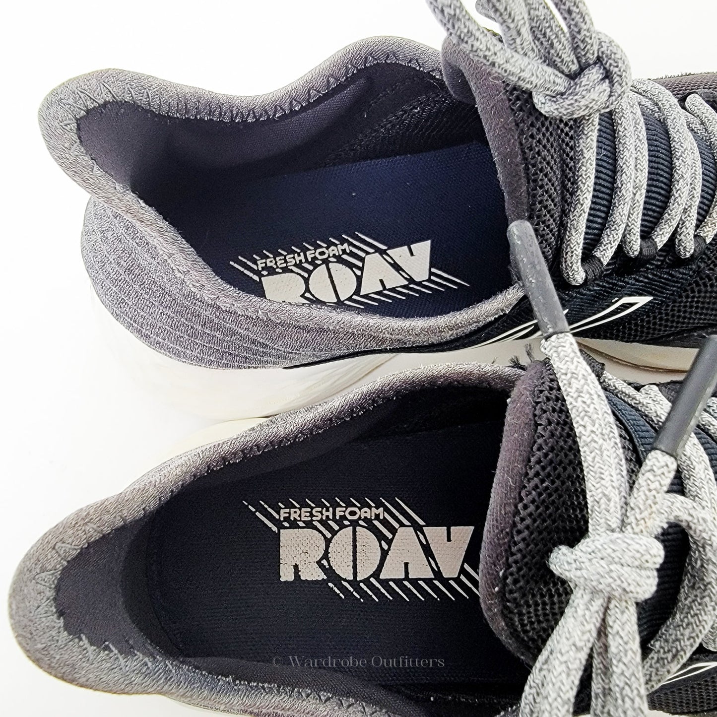 New Balance Fresh Foam Roav Tee Shirt Sneakers