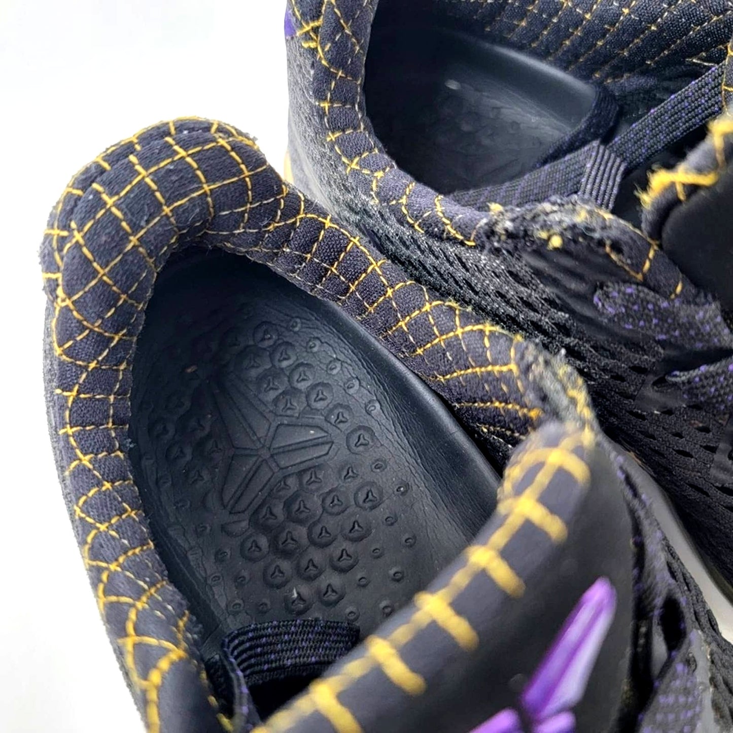 Rare Nike Kobe 11 Carpe Diem Sneakers - 8.5