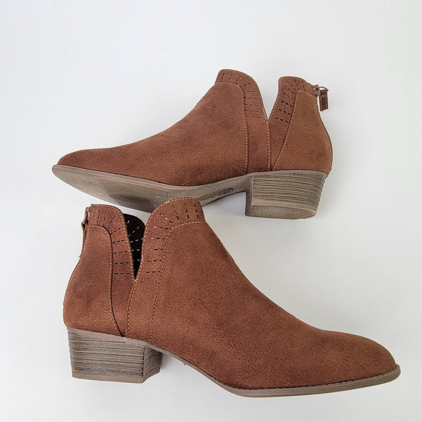 Arizona Julian Block Heel Booties - 9