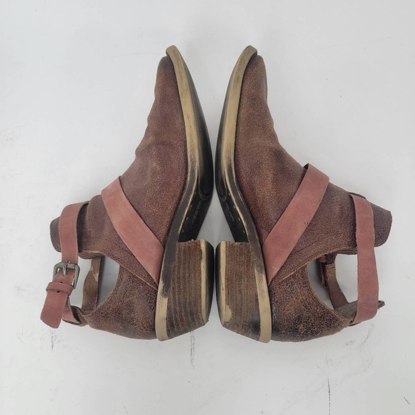 Lucky Brand Chaves Cutout Leather Double Strap Ankle Booties -10M