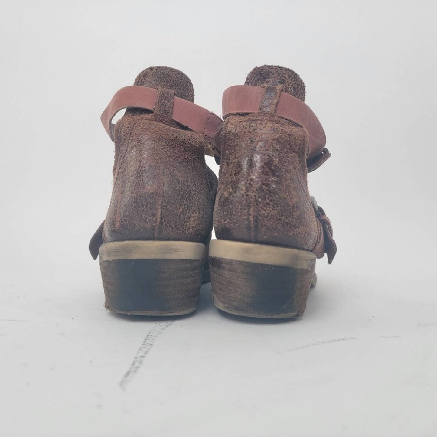 Lucky Brand Chaves Cutout Leather Double Strap Ankle Booties -10M