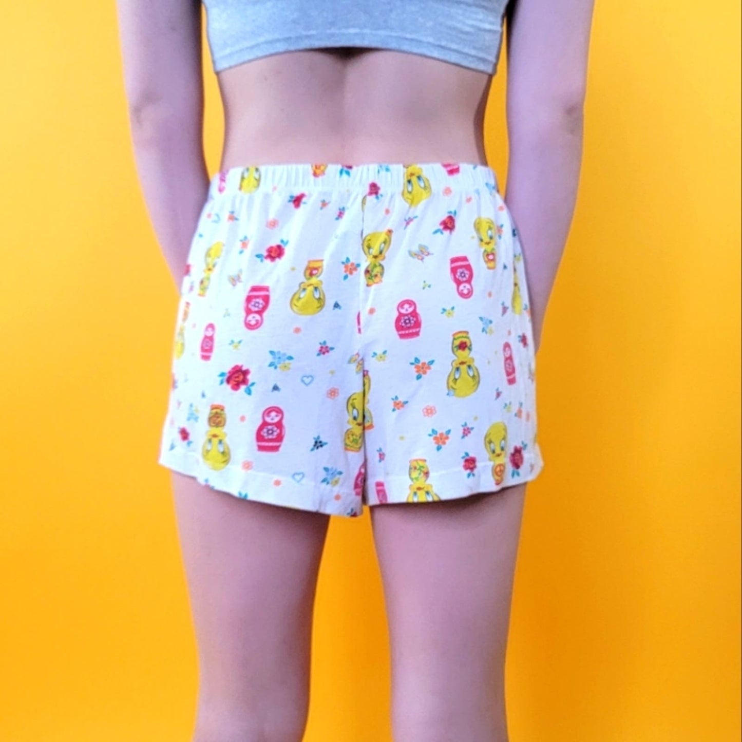 Vintage y2k Warner Bros Tweetie Bird Pajama Sleep Shorts - All Over Print
