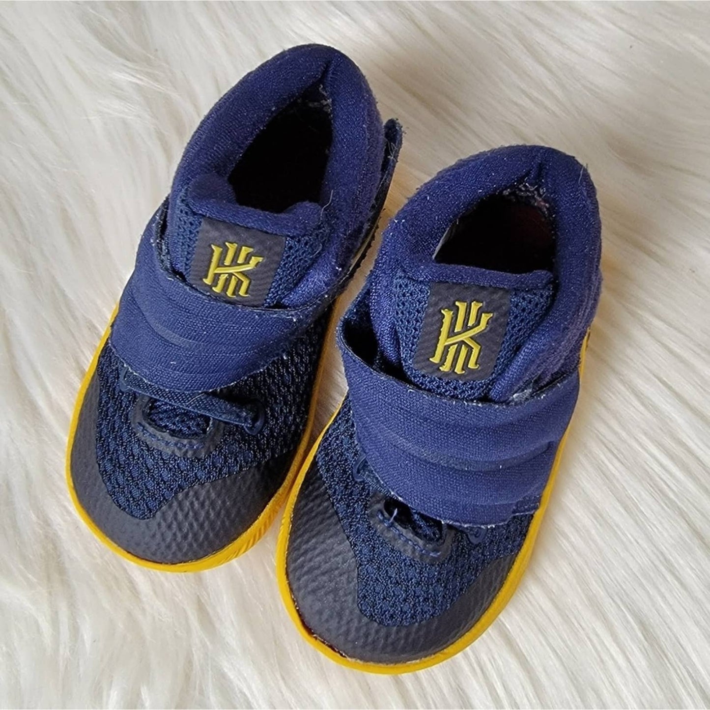 Nike Kyrie 2 TD Cavs - 6C