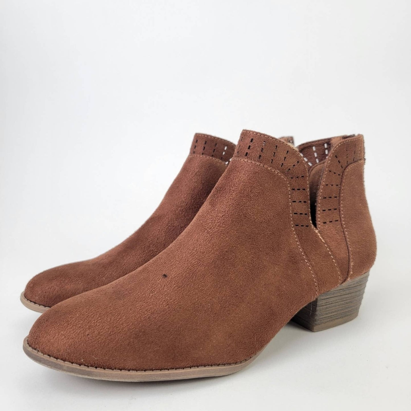 Arizona Julian Block Heel Booties - 9