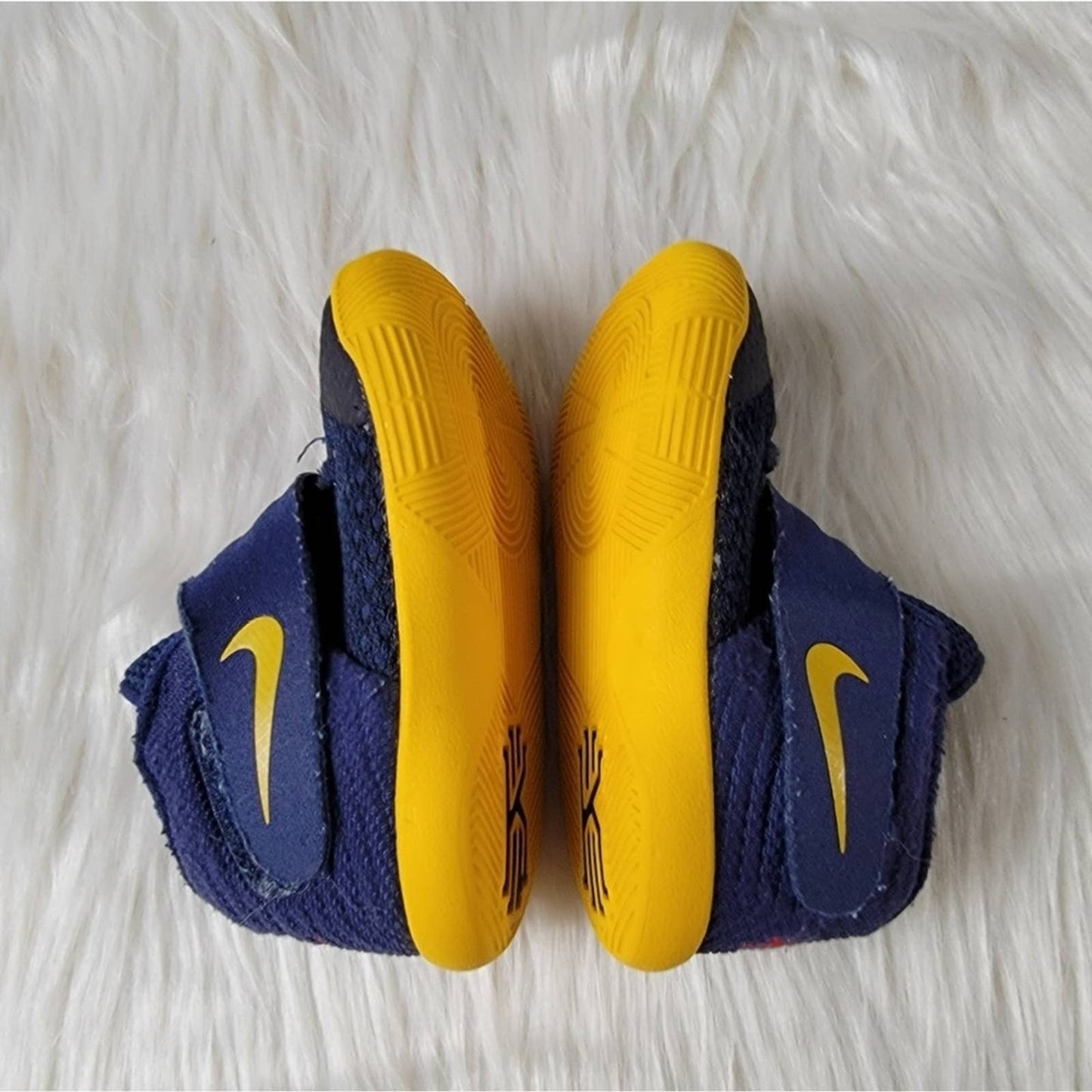 Nike Kyrie 2 TD Cavs - 6C