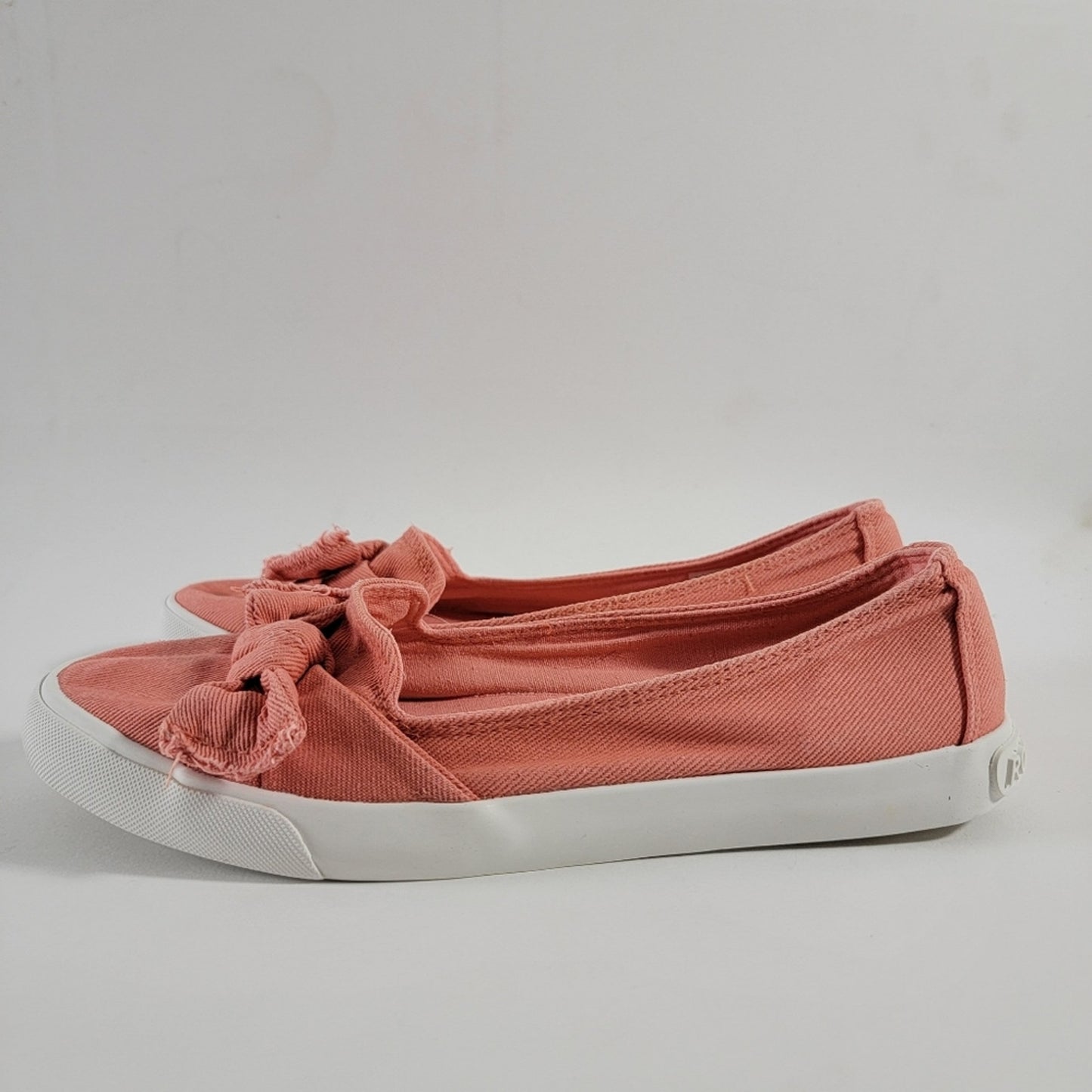 Coral Salmon Blush Rocket Dog Bow Flats Sneakers - 9.5